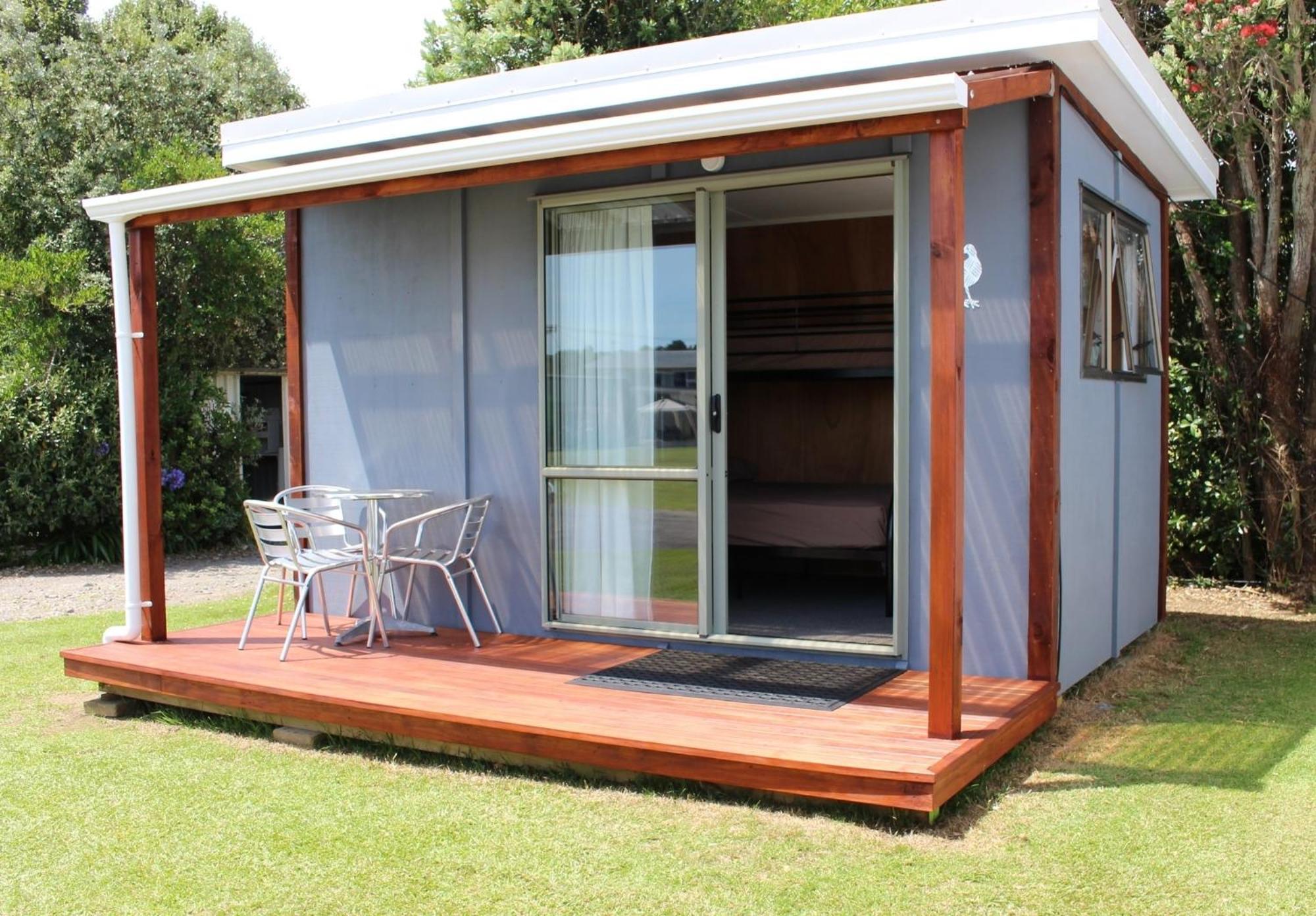 Urenui Beach Camp Eksteriør billede